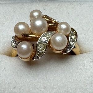 Avon Yellow Gold Diamond and Pearl Cocktail Ring Size 6.5